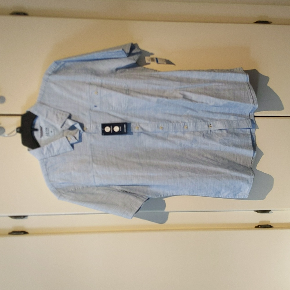 Mens button down - Picture 1 of 3